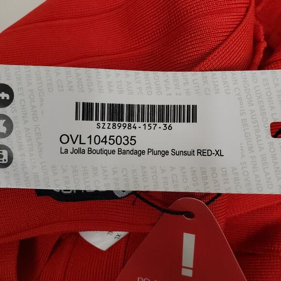 Boohoo Womens XL Bandage Plunge Sunsuit in Red NEW - Picture 14 of 16